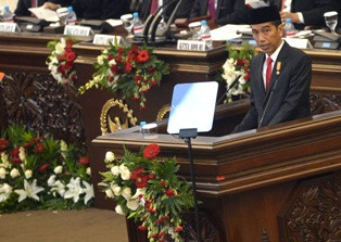 Jokowi Desak 4 Kementerian Percepat Tender Proyek