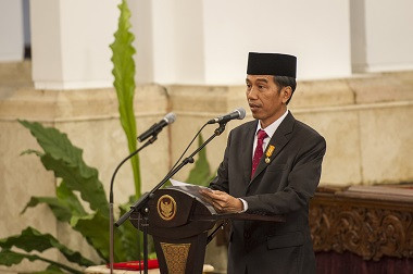 Jokowi Urges 4 Ministries to Accelerate Project Tenders