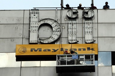 Retail Segment Provides 30% FBI of Maybank Indonesia