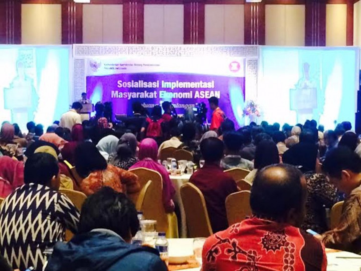 Jelang MEA, Pemerintah Terus Berbenah Diri