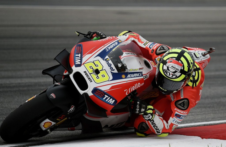 Iannone Kuasai Latihan Bebas Ketiga, Rossi Membuntuti