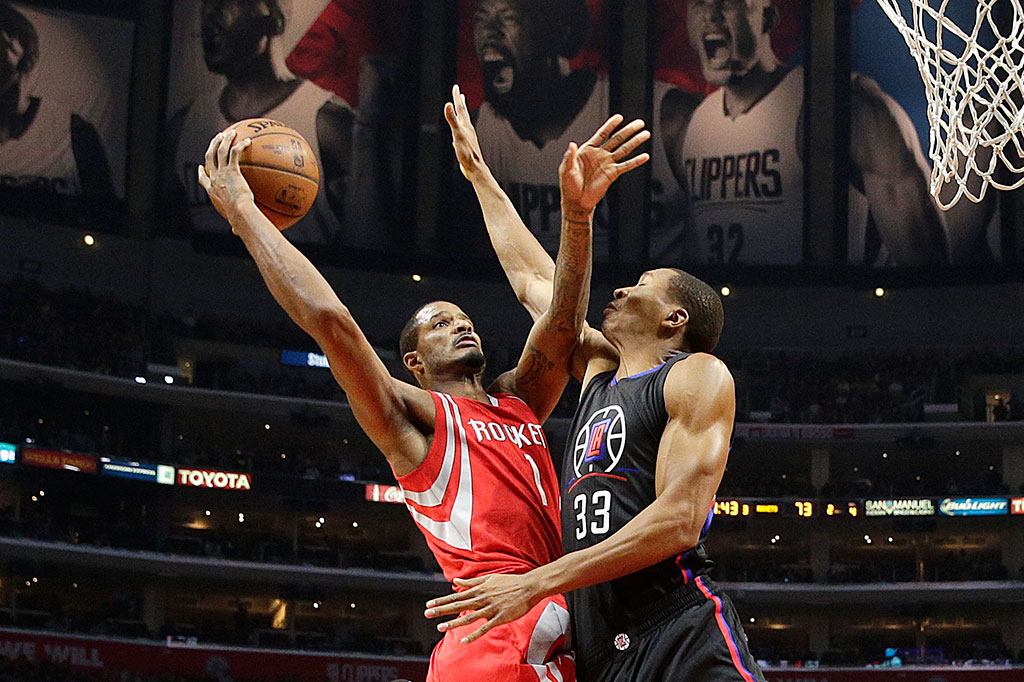 Rockets Tundukkan Clippers 109-105