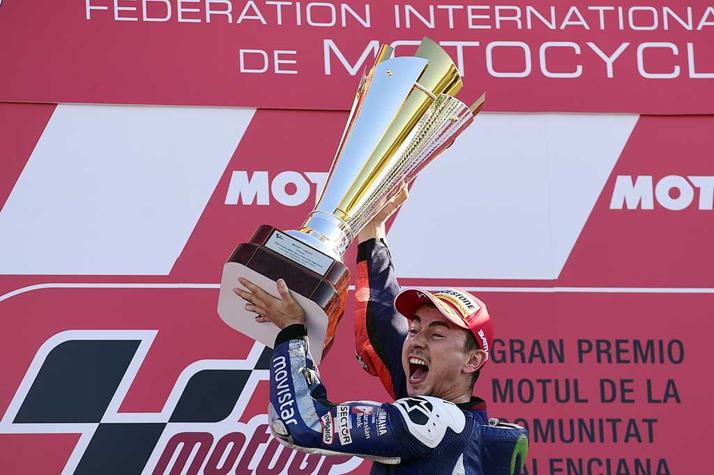 Lorenzo  Juara MotoGP 2015
