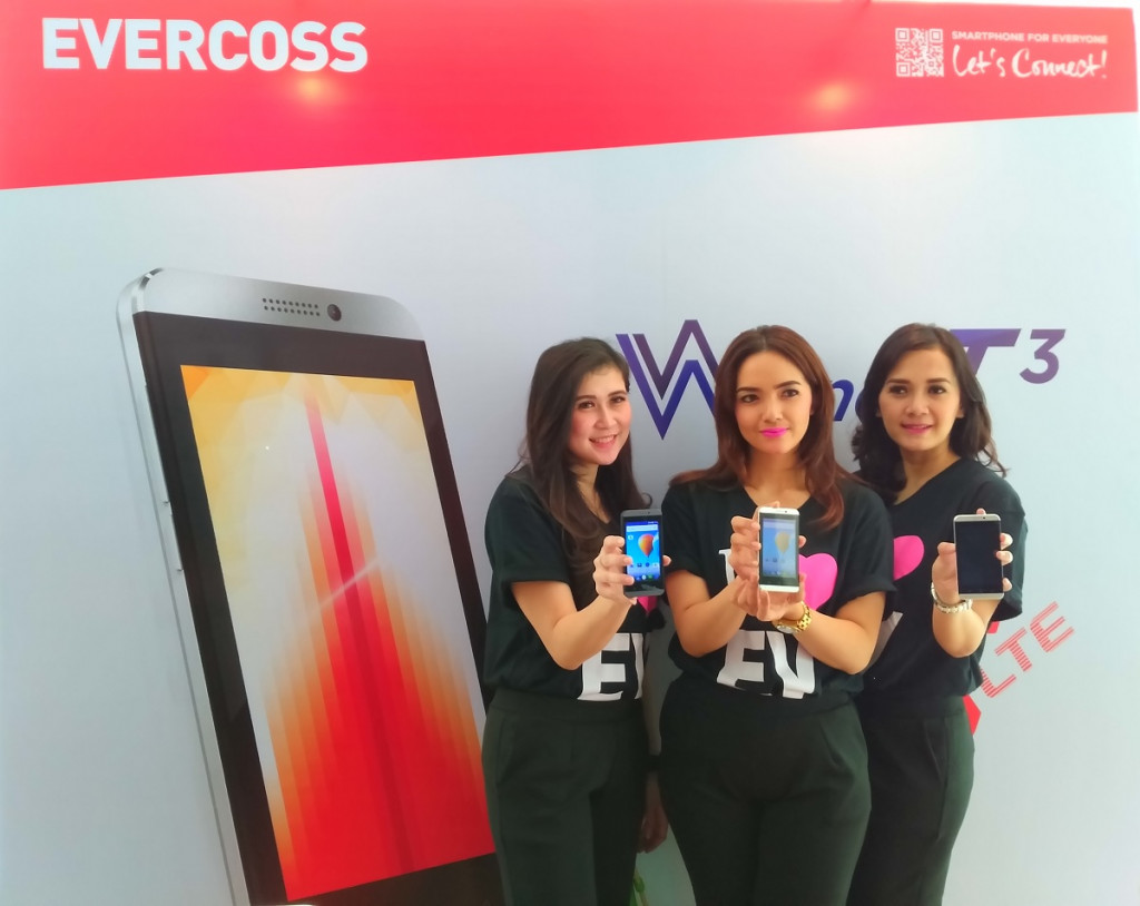 Winner T3, salah satu smartphone yang diluncurkan EVERCOSS hari ini.