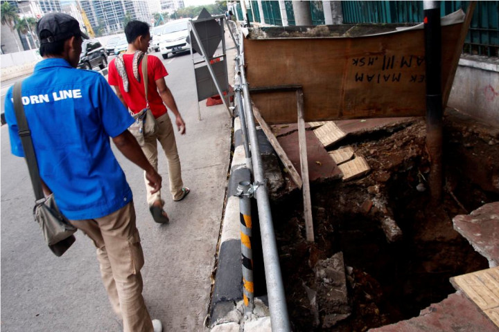 Jalan Amblas, Halte Busway Polda Metro Akan Ditutup