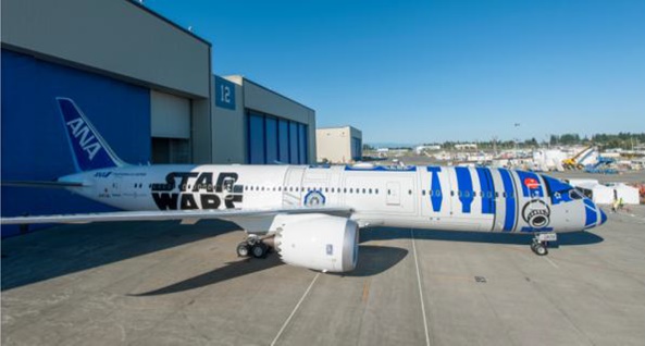 12 November, Pesawat Bernuansa R2-D2 Ini Kunjungi Singapura  