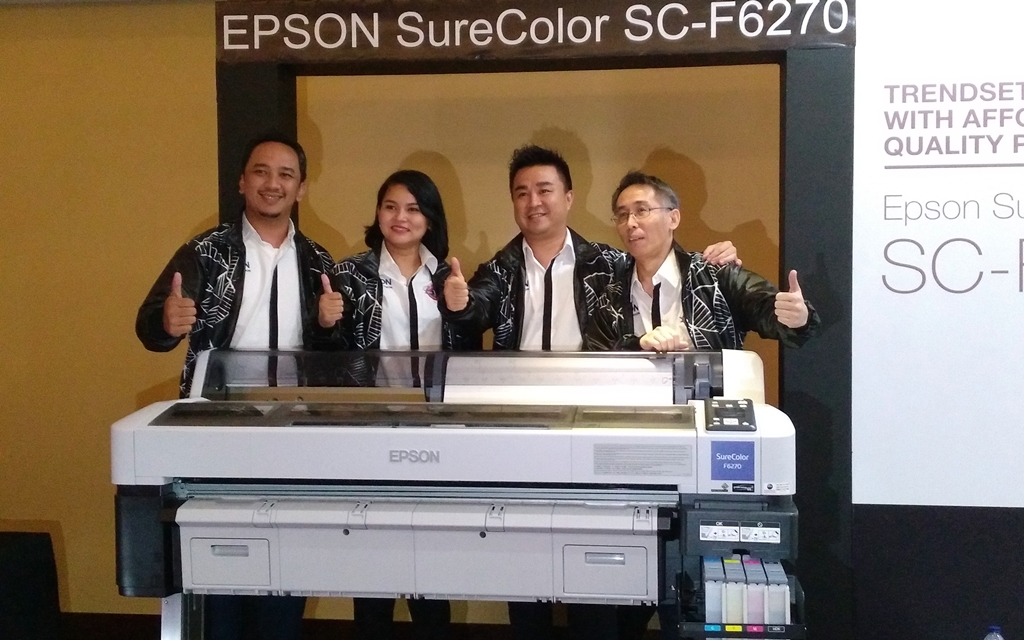 Epson Luncurkan Tiga Printer SureColor F-Series di Bandung.