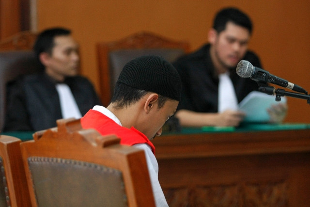 Terdakwa Prio Santoso menjalani sidang kasus pembunuhan Deudeuh. (Foto:MI/Barry)