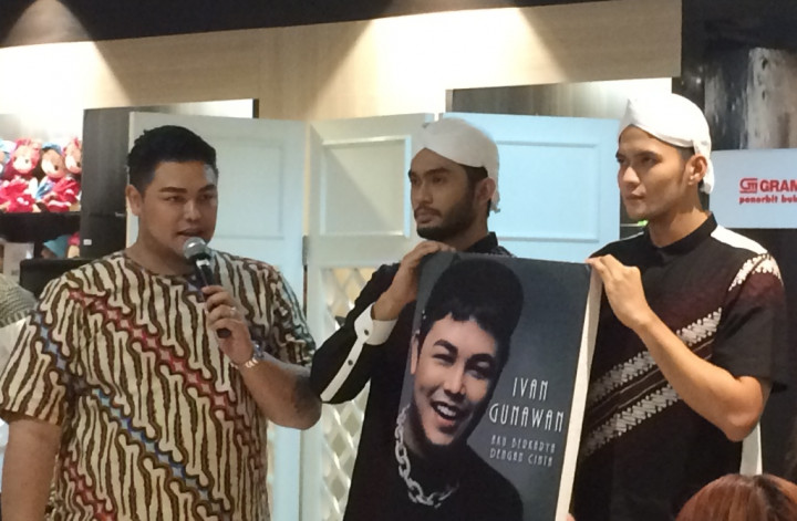 Ivan Gunawan Abadikan 10 Tahun Perjalanan Karier di Buku 'Aku Berkarya dengan Cinta'