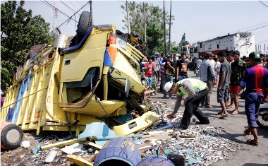 KA Senja Utama Yogyakarta dan Truk Terlibat Kecelakaan, Nihil Korban Jiwa