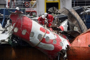 Hasil Penyelidikan Pesawat AirAsia QZ8501 Diumumkan 25 November 