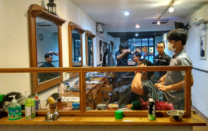 Barbershop, Bukan Tempat Cukur Biasa 