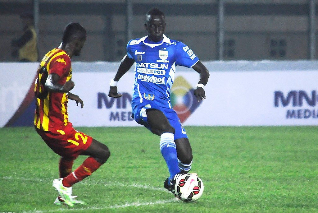 Makan Konate (kanan) (Foto: ANTARA FOTO/NOVRIAN ARBI)