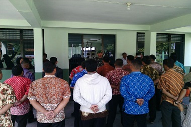 Demi Negara, Sang Ketua RT Rela Tinggalkan Istri dan Anak-anaknya