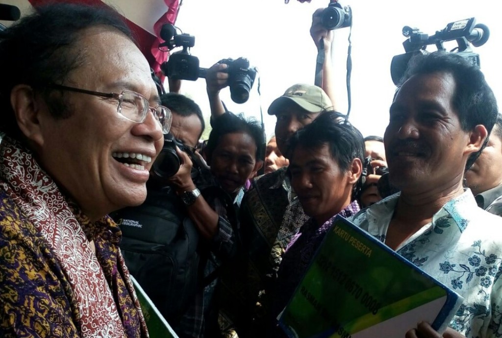 Menteri Koordinator bidang Maritim dan Sumber Daya Rizal Ramli di Indramayu. (FOTO: MTVN/Intan Fauzi)