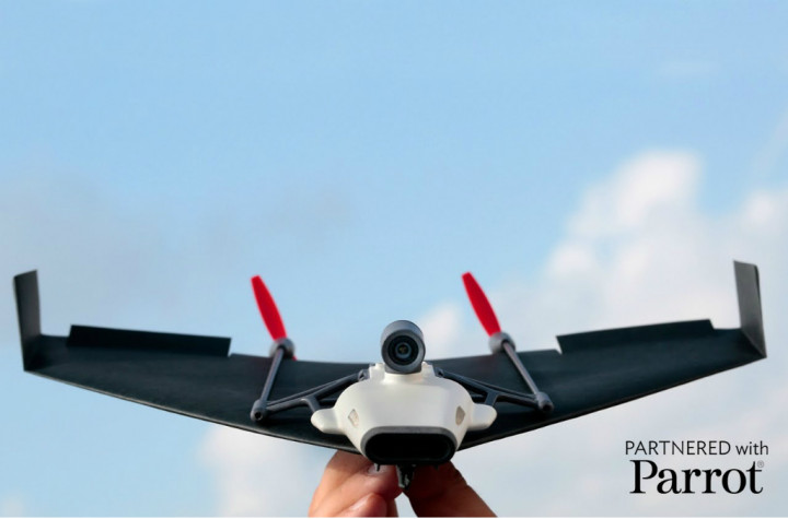 Project Kickstater Bisa Ubah Pesawat Kertas Menjadi Drone Streaming Langsung 