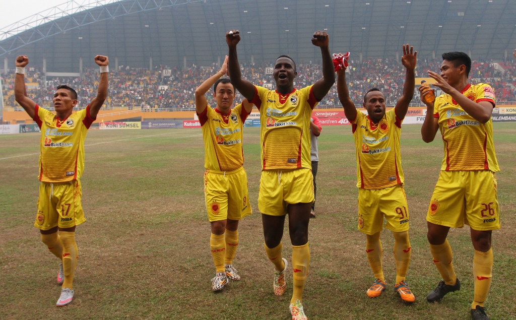 Para pemain Sriwijaya FC melakukan selebrasi kemenangan mereka atas Persebaya United di Piala Presiden (Foto: Antara/Nova Wahyudi)