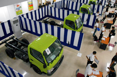 Customer Satisfaction Contest Hino, Tingkatkan Kualitas Mekanik 