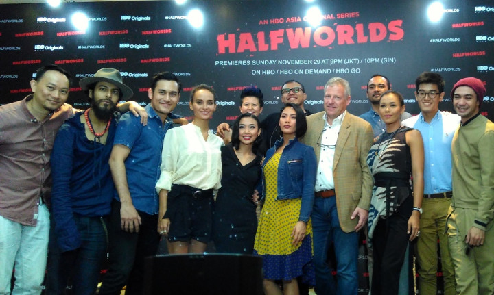 Joko Anwar Angkat Kisah Demit dan Manusia di Serial 'Halfworlds'