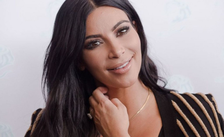 Jelang Melahirkan, Kim Kardashian Minta Kado Berlian Mewah