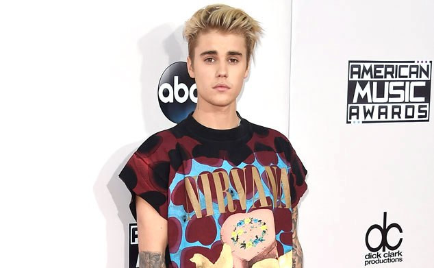 Pakai Kaus Nirvana, Justin Bieber Dicerca
