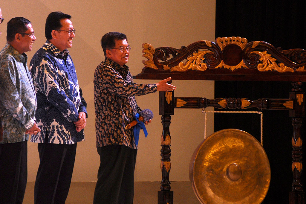 Jusuf Kalla Buka Munas Kadin 2015