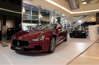 Maserati Exhibition Tampilkan Quattroporte dan Masera  