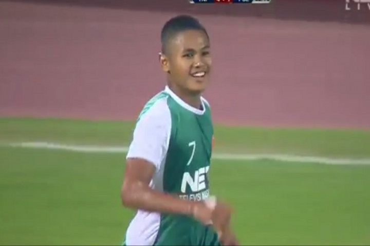 Dimas Drajad Hattrick, PS TNI Gebuk Persela dan Lolos ke 8 Besar