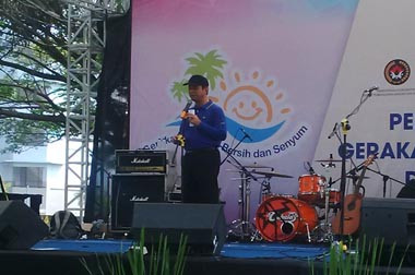 Sampah Jakarta dapat Perhatian Angkatan Laut Negara Lain