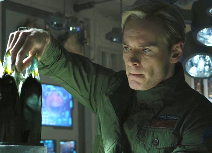 Michael Fassbender Perankan 2 Karakter di Film Alien: Covenant