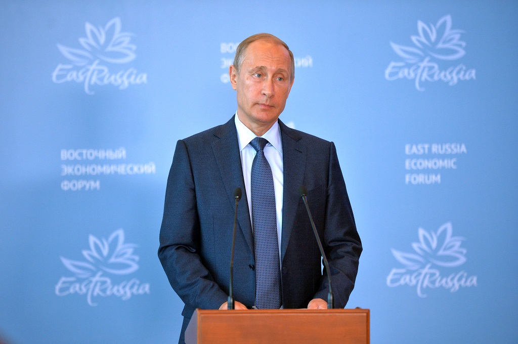 Presiden Rusia Vladimir Putin dalam sebuah forum di Vladivostok, 4 September 2015. (Foto: AFP / ALEXEY DRUZHININ / RIA NOVOSTI)