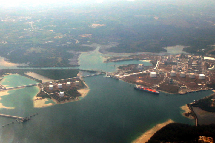  Donggi Senoro LNG Target Produksi 36 Kargo