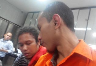 Pembunuh Deudeuh Tata Chubby Siap Dengarkan Vonis Hakim