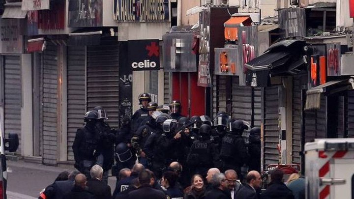 Perempuan Diduga Terkait Serangan Paris Ditangkap Polisi Prancis