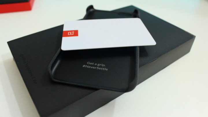 Produk Terbaru OnePlus Adalah Casing iPhone  