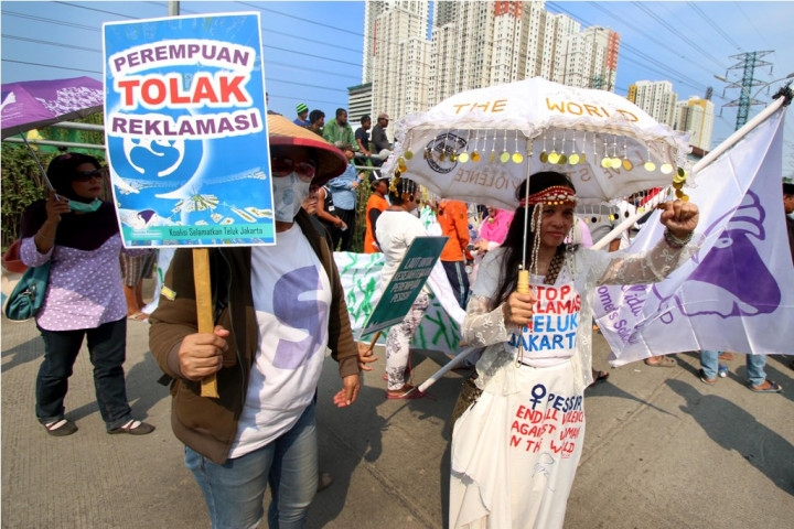 Ratusan Warga Muara Teluk Angke Demo Tolak Reklamasi