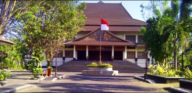 Uang Duka untuk Anggota DPRD Solo Dikritisi Gubernur