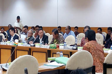 Wajah Lino Memerah Dicecar Soal Notulensi RUPS JICT