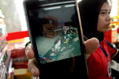 Gunakan Pedang, Rampok Gasak Puluhan Juta dari Minimarket