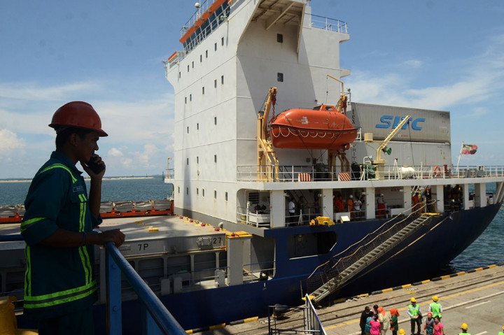 Pelindo IV Resmi Buka Pelayaran Makassar-Hong Kong