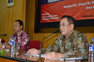 <i>Waspada Doktrin Negatif Timur Tengah</i>