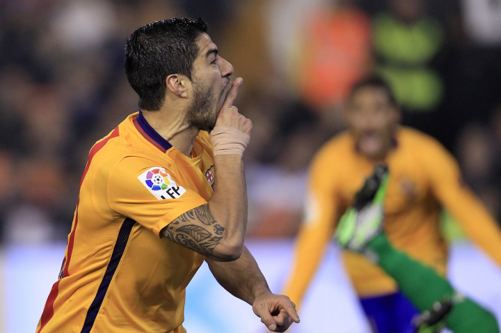 Berbalas Gol, Valencia vs Barcelona Berakhir Imbang