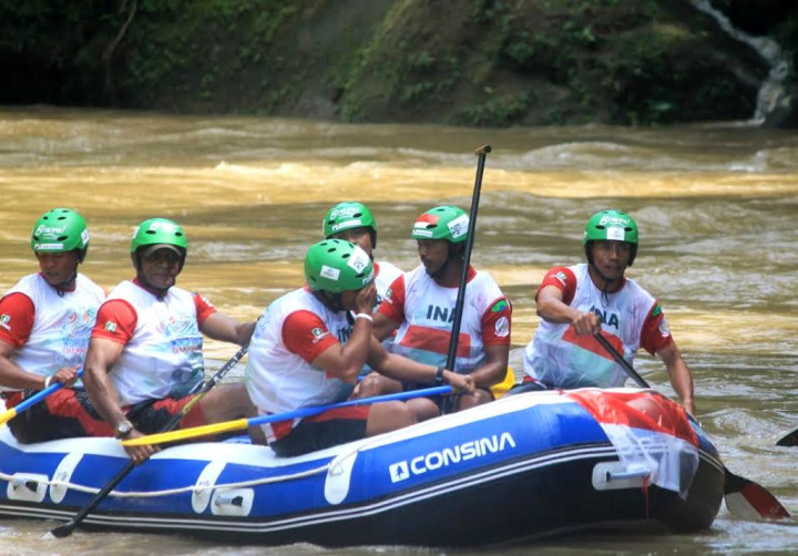 Besok, Nomor Pamungkas Kejuaraan Dunia Arung Jeram Dipertandingkan