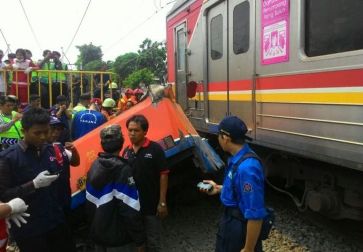 Menhub Minta Ahok Tertibkan Izin Metromini