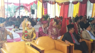 Legalkan Kekasih dengan Nikah Gratis