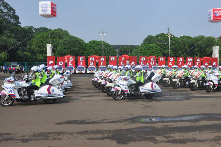 Parade Motor Besar dan Taman Lalu Lintas Ramaikan <i>Launching</i> SIM Online