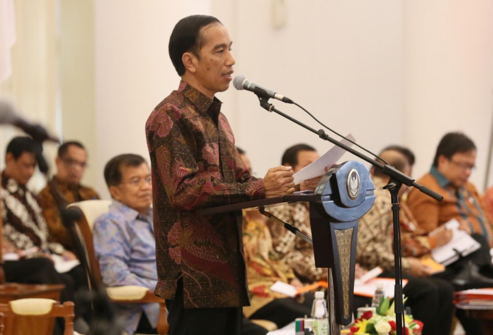 Presiden Jokowi Minta Semua Kementerian Berlari Cepat