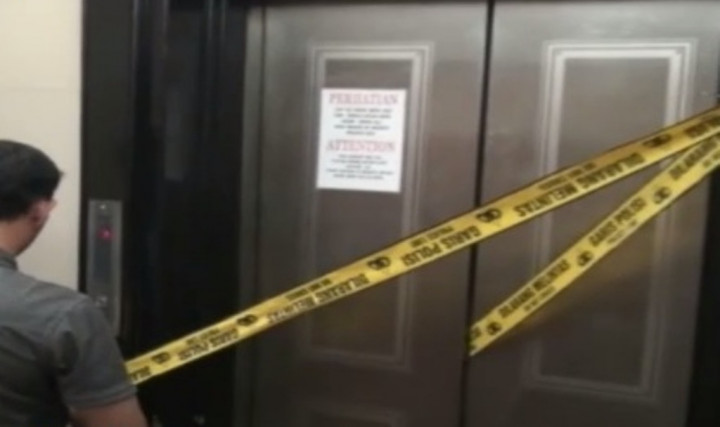 Lift di Gedung Arcadia Jatuh, 1 Orang Tewas