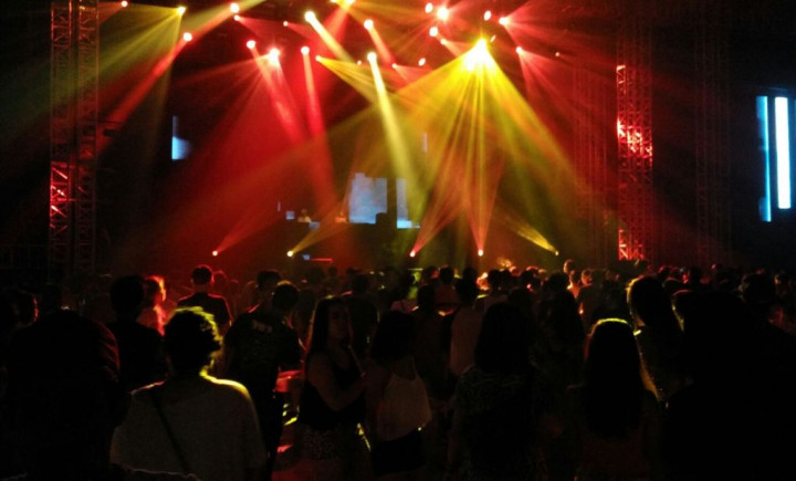 Hujan Deras Sambut Pembukaan DWP 2015