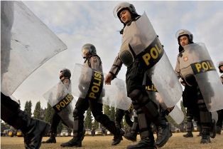 Berperilaku Layaknya Polisi, Satpol PP Akan DiBeri Sanksi